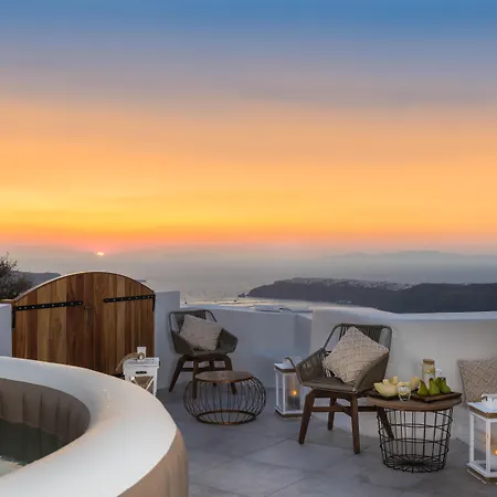 White Santorini 4*