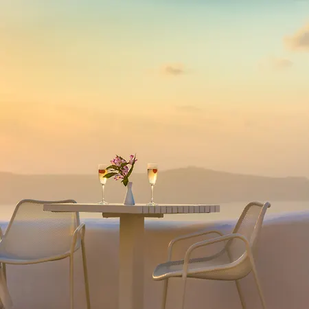 Hotel White Santorini 3*